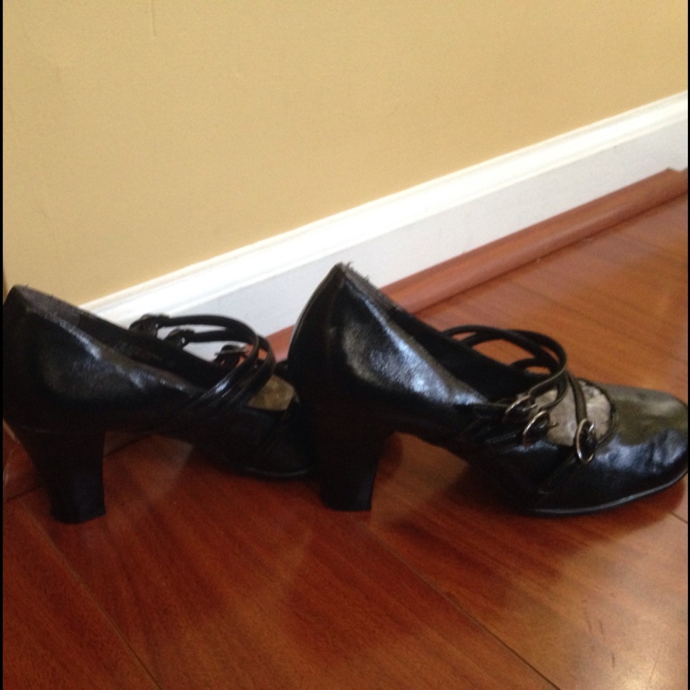 Black tri-strap Mary Janes