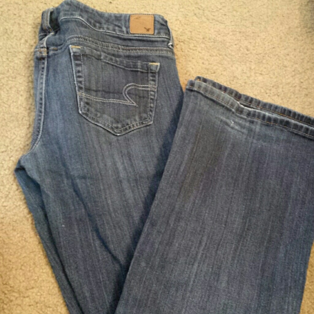 American Eagle favorite boyfriend jeans