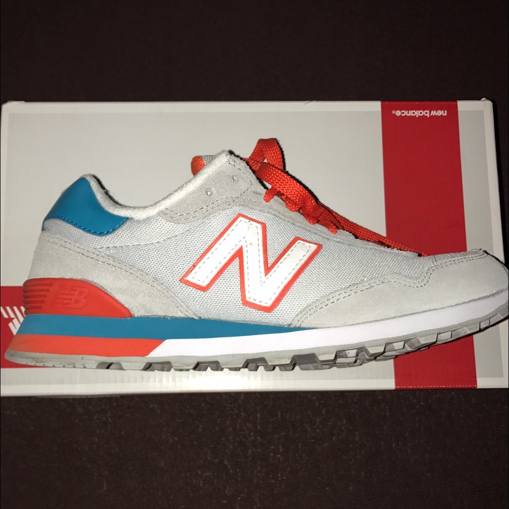 NEW BALANCE SNEAKERS