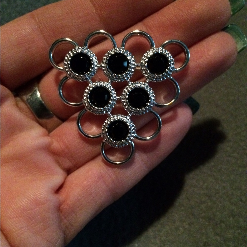 Brooch - Picture 3 of 3