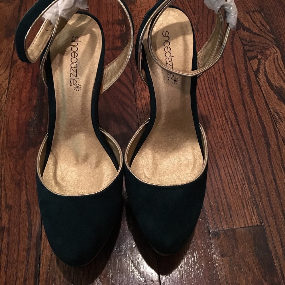 Green suede heels