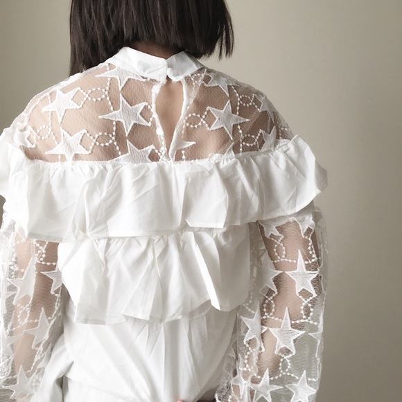 Sonia ruffle top with star appliqués. Top quality - Picture 4 of 6