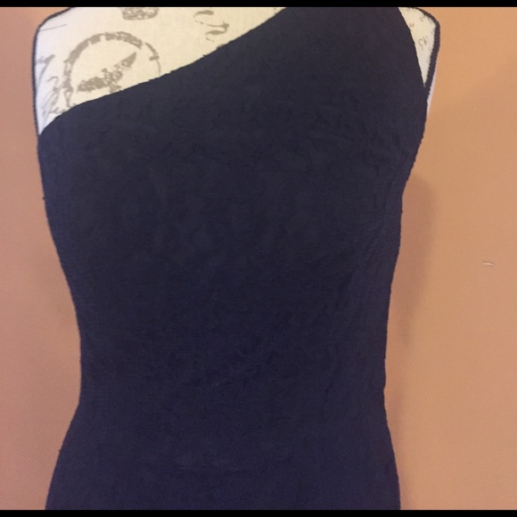 Dress - Picture 1 of 3