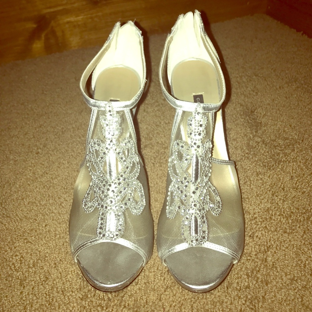 Cute silver heels!