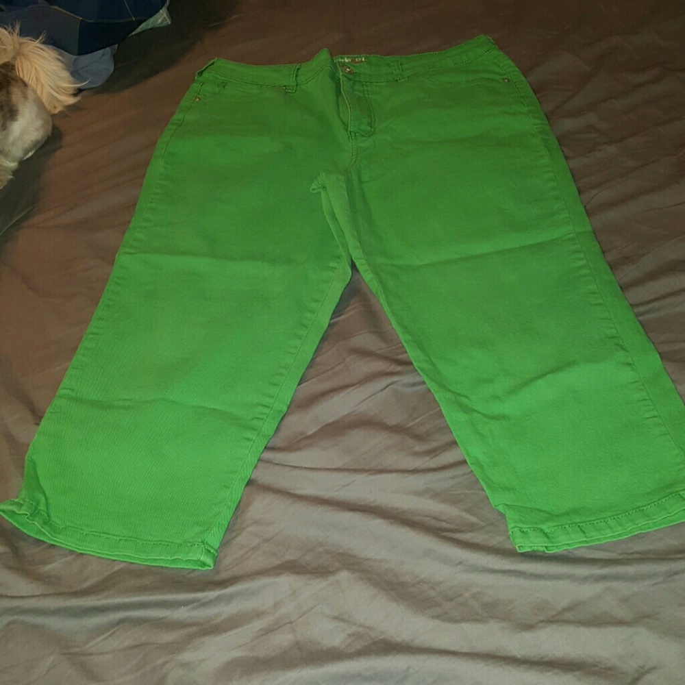 Stretch jean capris