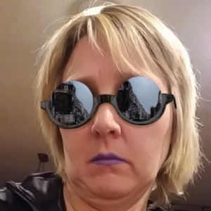 Meet your Posher, Amy