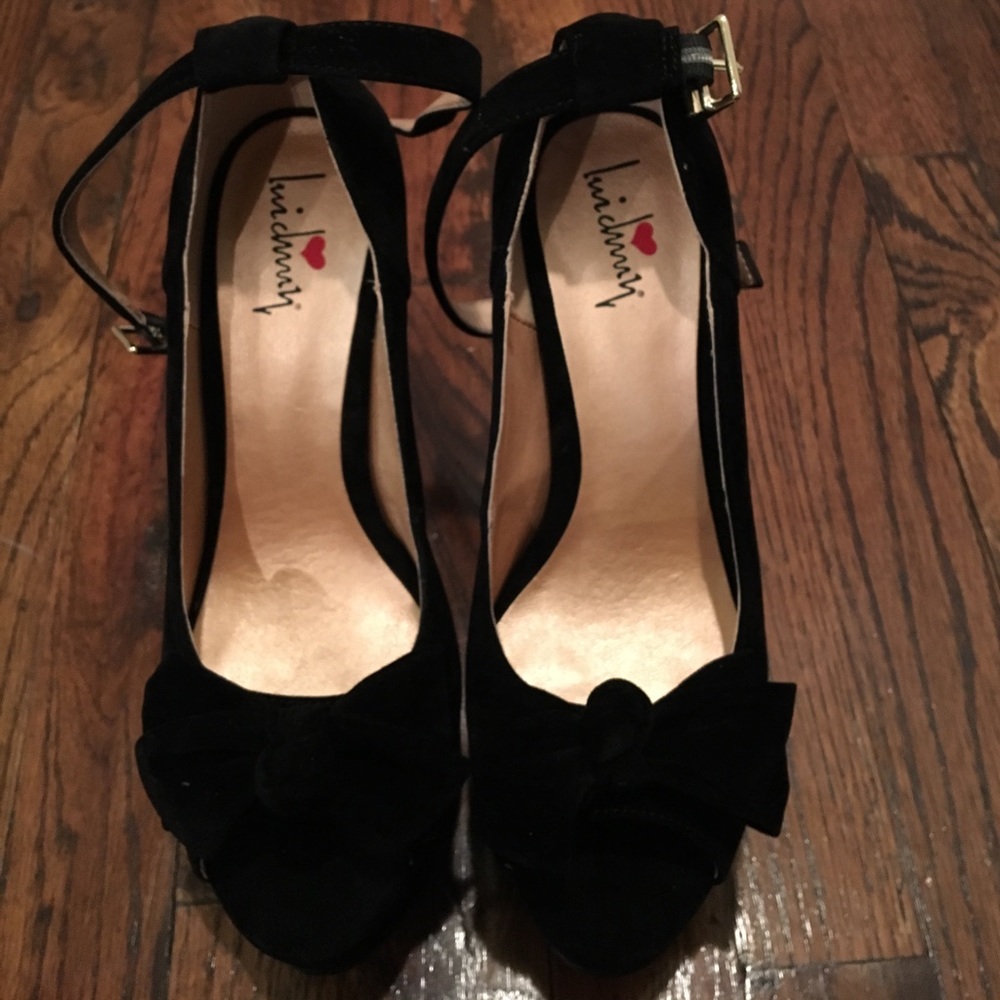 Nasty Gal Luichiny Black peep toe platform heels