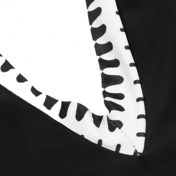 Black Monokini PAdded Top NWT - Picture 3 of 4