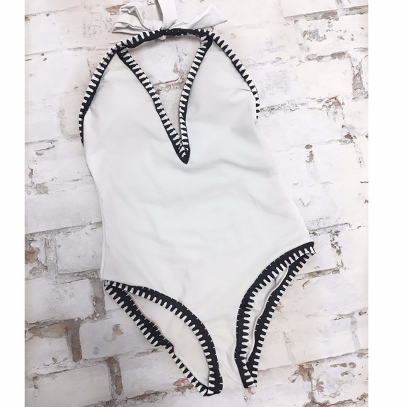 Black Monokini PAdded Top NWT - Picture 4 of 4