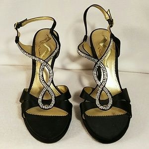 Nina Black Satin and Rhinestones Heels Sz 9.5