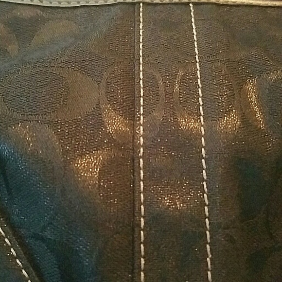 Authentic Coach bag with snakeskin handle. - Picture 5 of 6