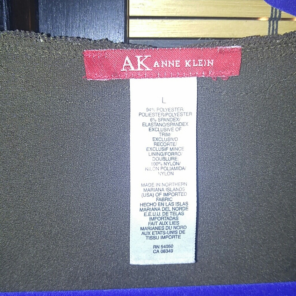 Super cute sheer sleeve Anne Klein blouse