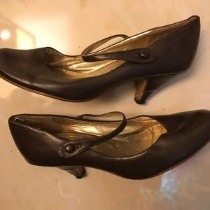 Brown Mary Jane pumps