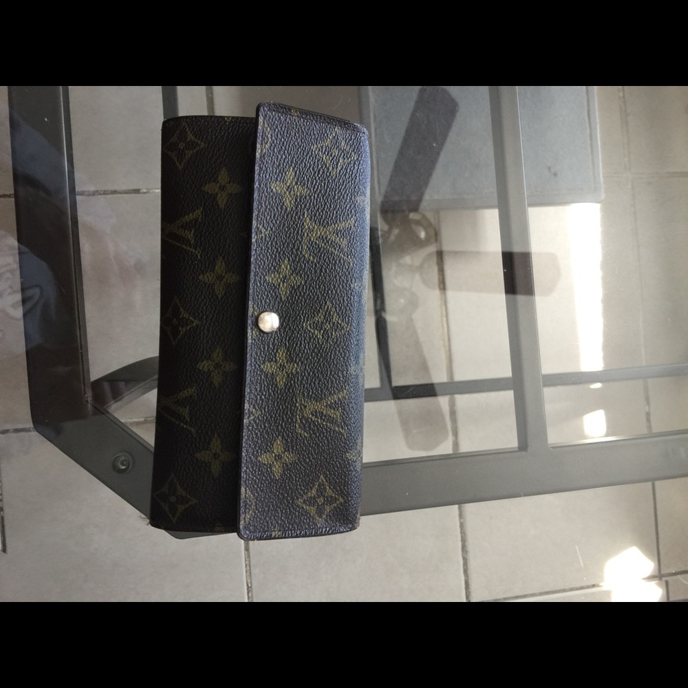 Louis vioutton Sarah wallet