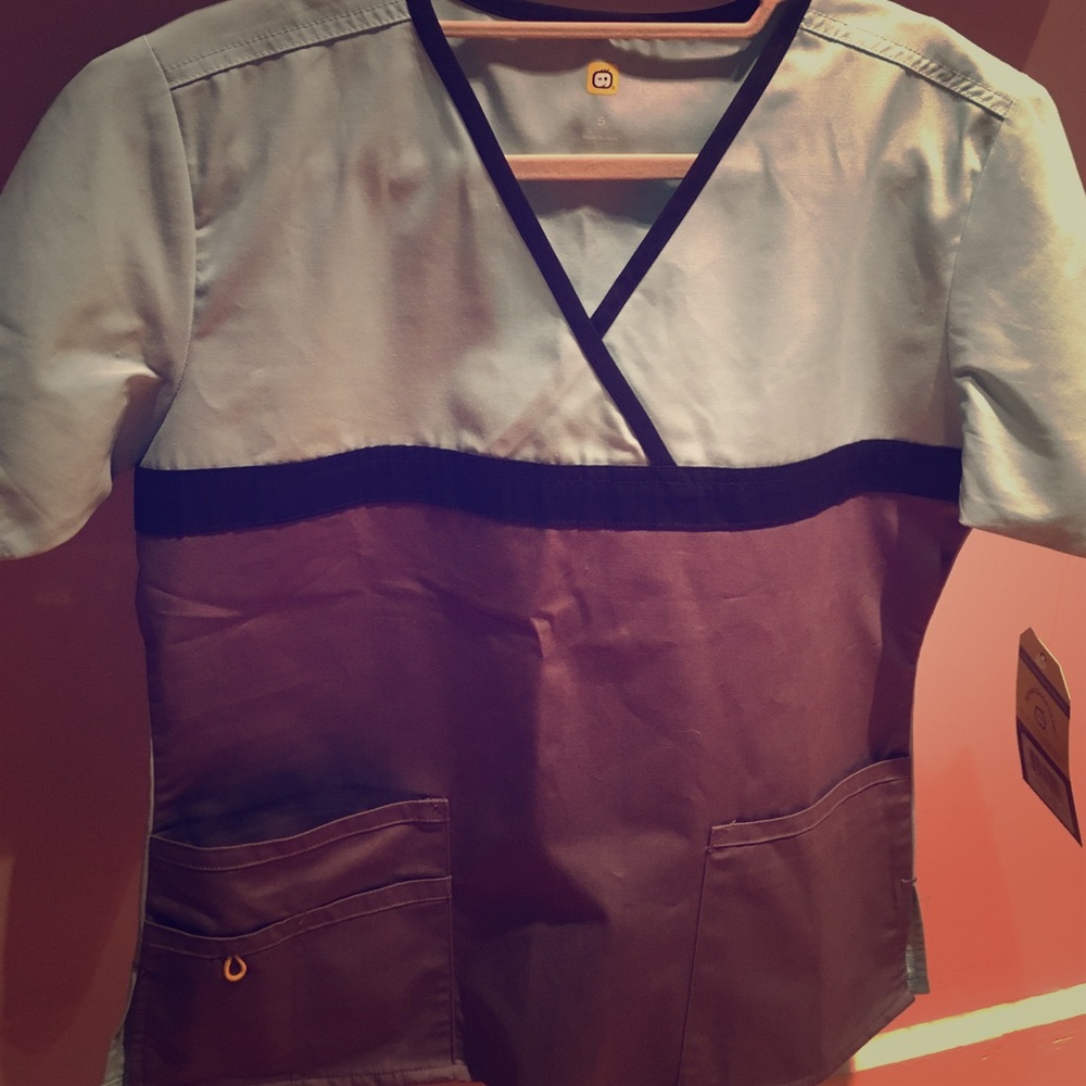 NWT Scrub top