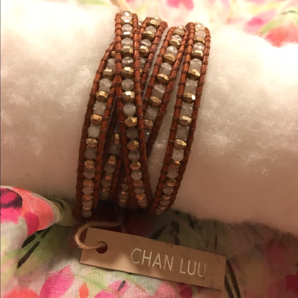 LOWEST PRICBrown mix chan luu wrap beaded bracelet