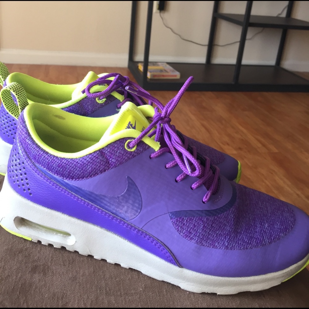 💛Air Max Theas💜