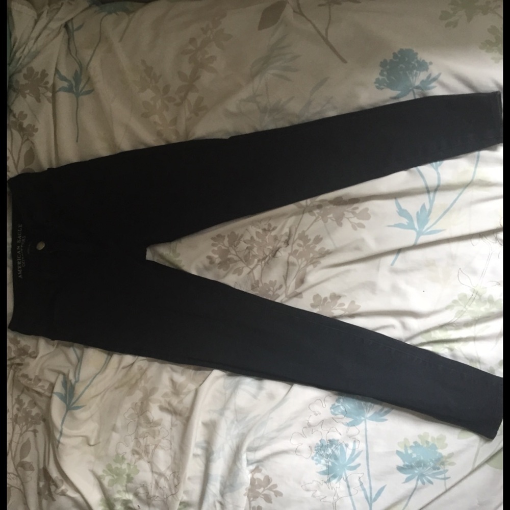 American Eagle High Rise Black Jeans