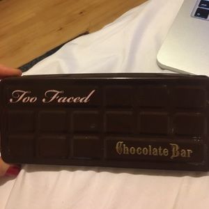 Too Faced Chocolate bar EYESHADOW PALETTE
