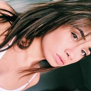 Meet your Posher, Olivea