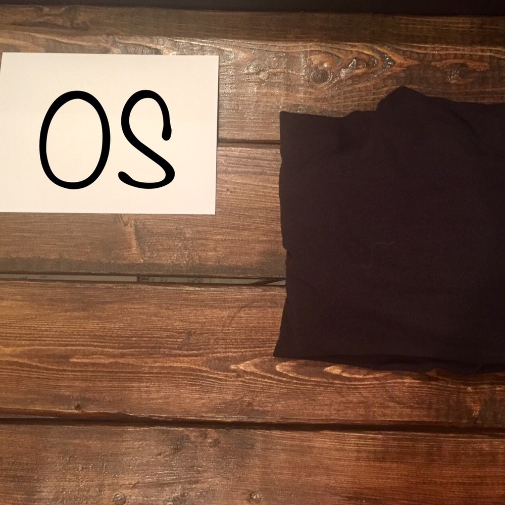 $45 NWT NEVER WORN SOLID BLACK LULAROE OS LEGGINGS