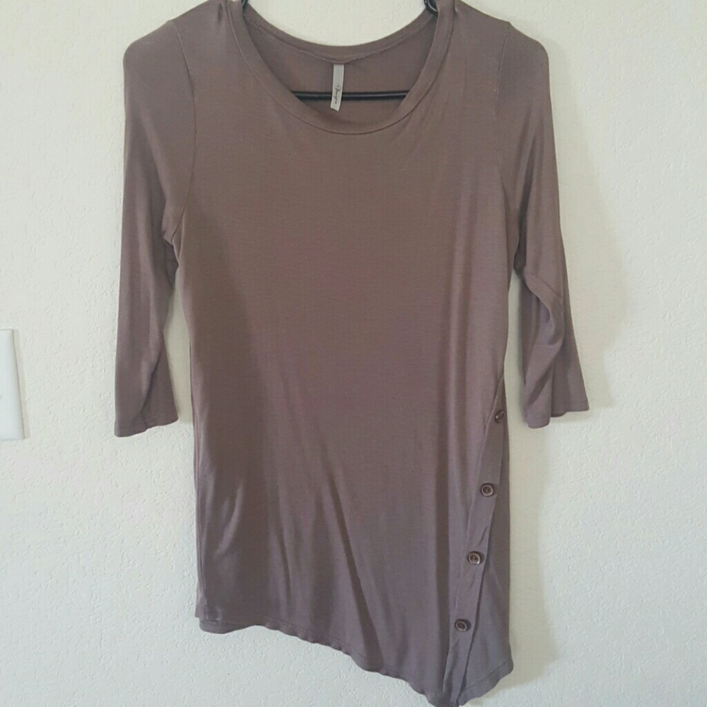 3/4 sleeve top