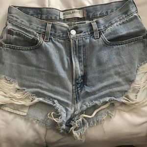 Levi cut off shorts