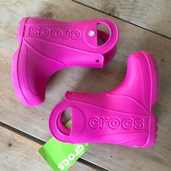 💘HOST PICK!💘 Crocs Kids Handle It Rain Boots - Picture 1 of 4