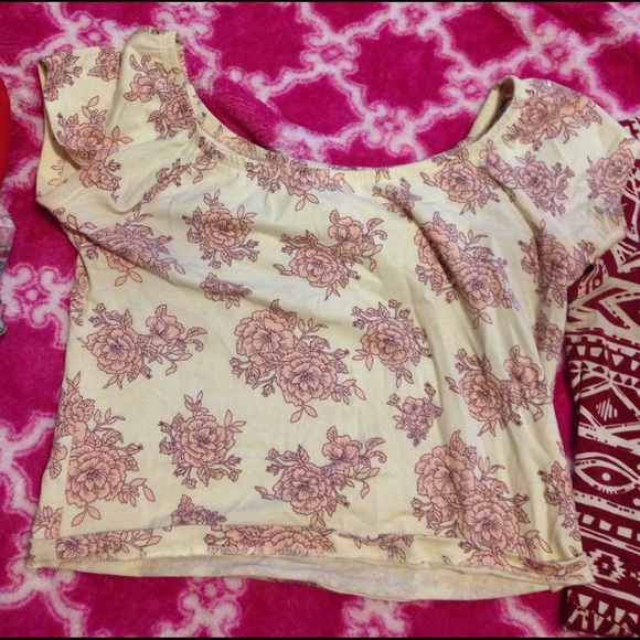 Floral and tribal crop top bundle - Picture 2 of 3