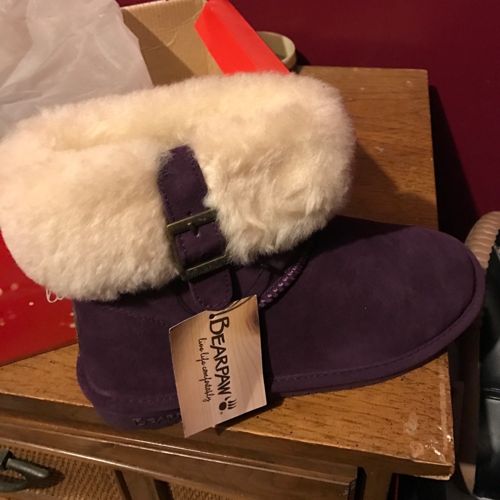 Purple size 9 short Bear Paw boots
