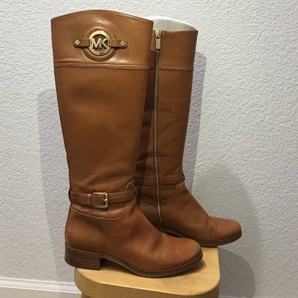 Michael Kors boot - Picture 3 of 4