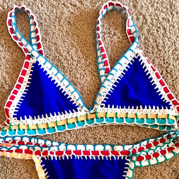 NEW BIKINI - Picture 2 of 4