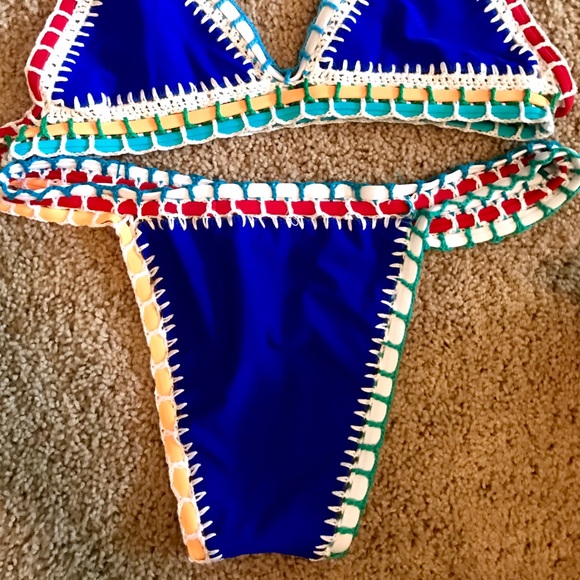 NEW BIKINI - Picture 3 of 4