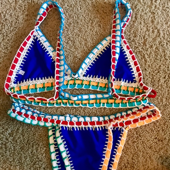 NEW BIKINI - Picture 4 of 4