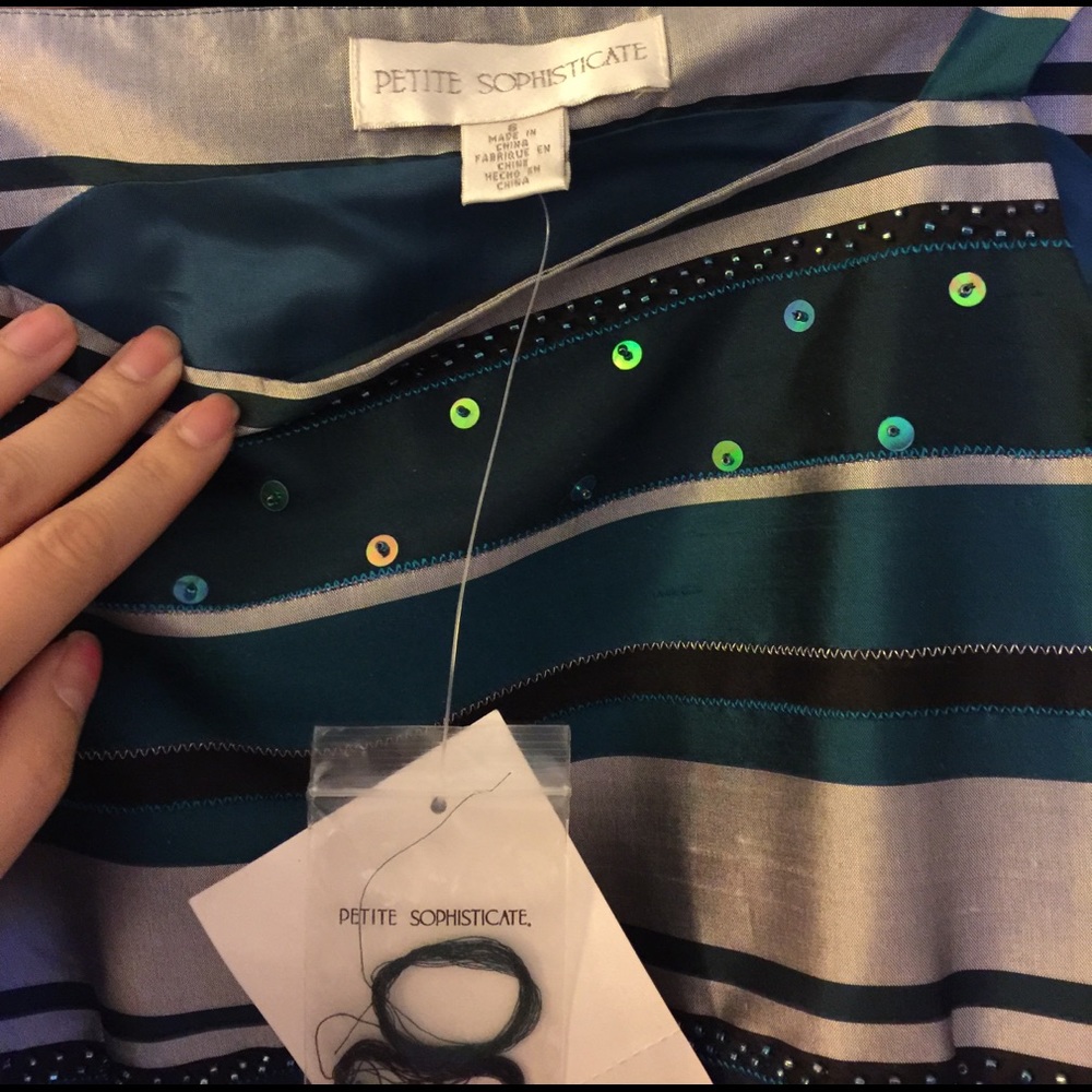 Petite Sophisticate Dressy (crop) top size 6. NWT - Picture 2 of 4
