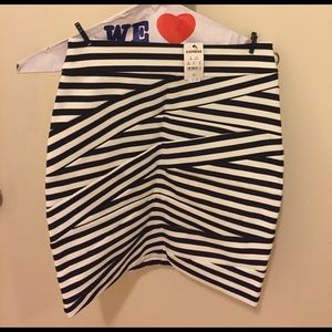 Express mini skirt