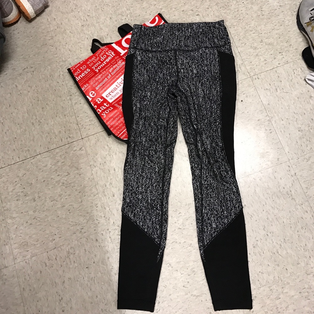 Lulu lemon black and white mesh leggings