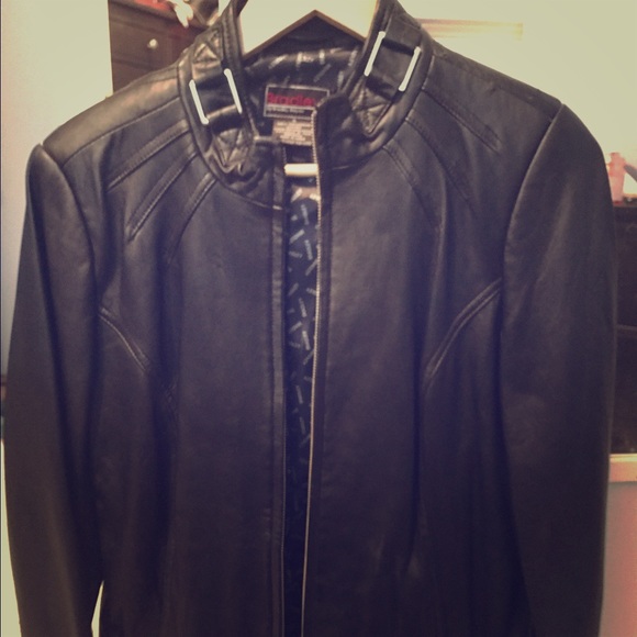 Small Bradley 100% Leather jacket. - Picture 1 of 4
