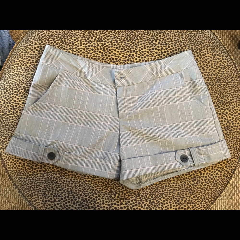 Lipstick cute shorts!