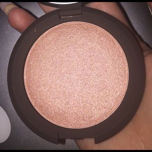BRAND NEW Becca Rose Gold Highlight