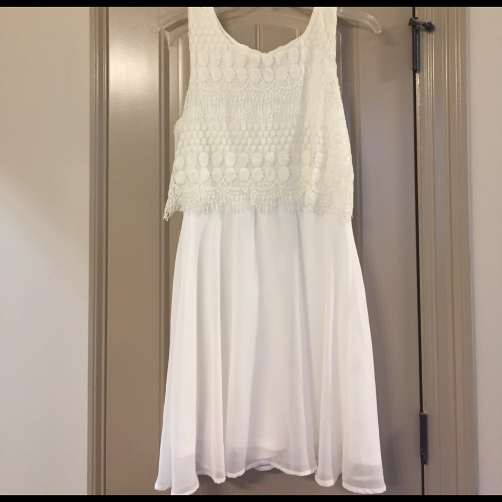 As U Wish Size 7 White Dress with Lace Bodice
