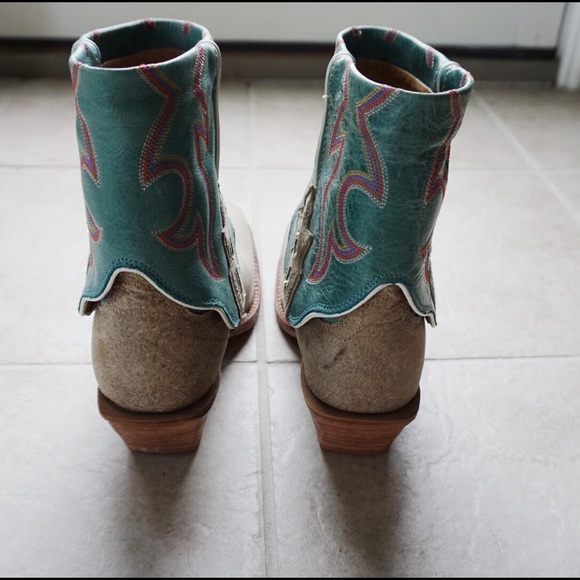 Steppin' Out Cuff Boots - Picture 4 of 6