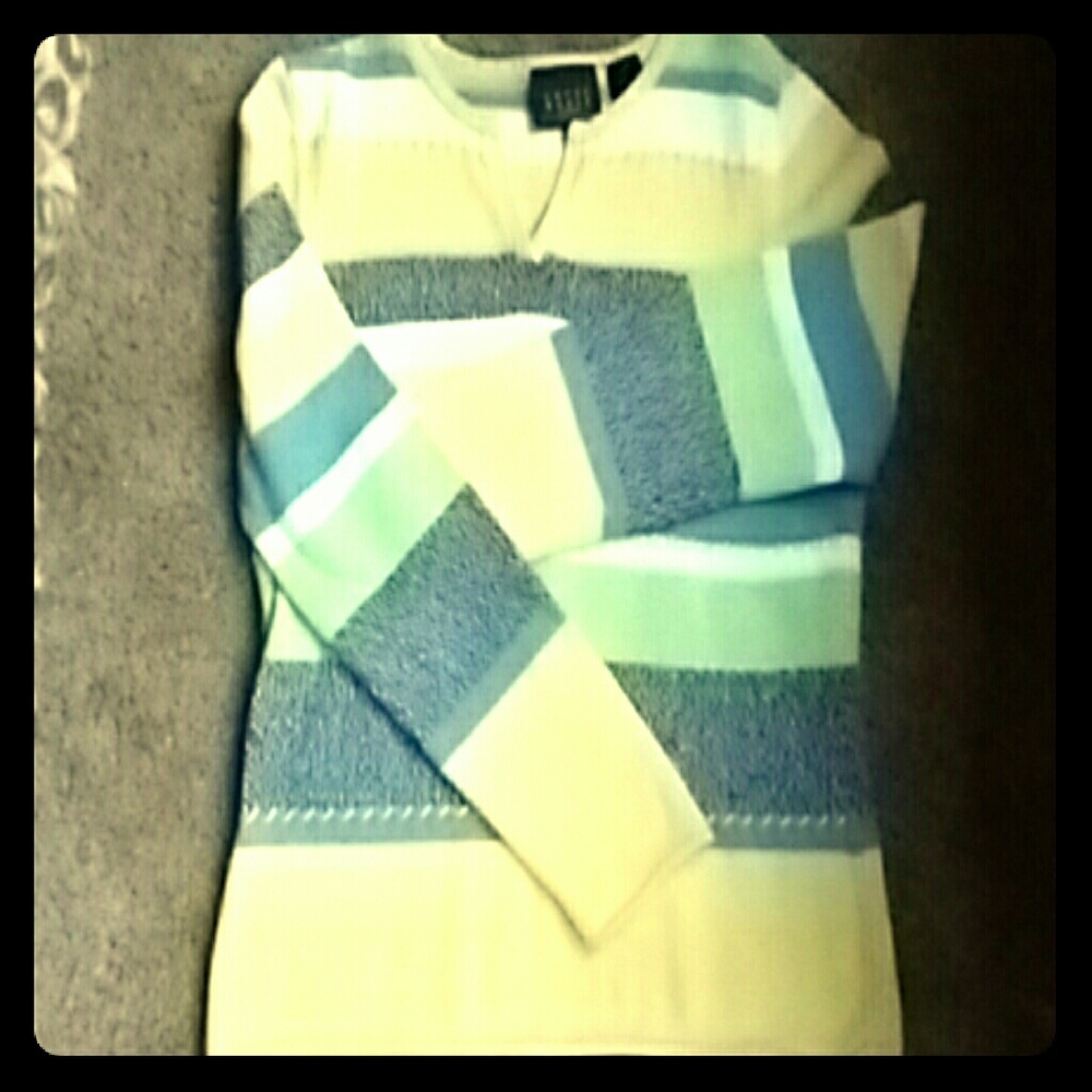 Liz Claiborne Sweater