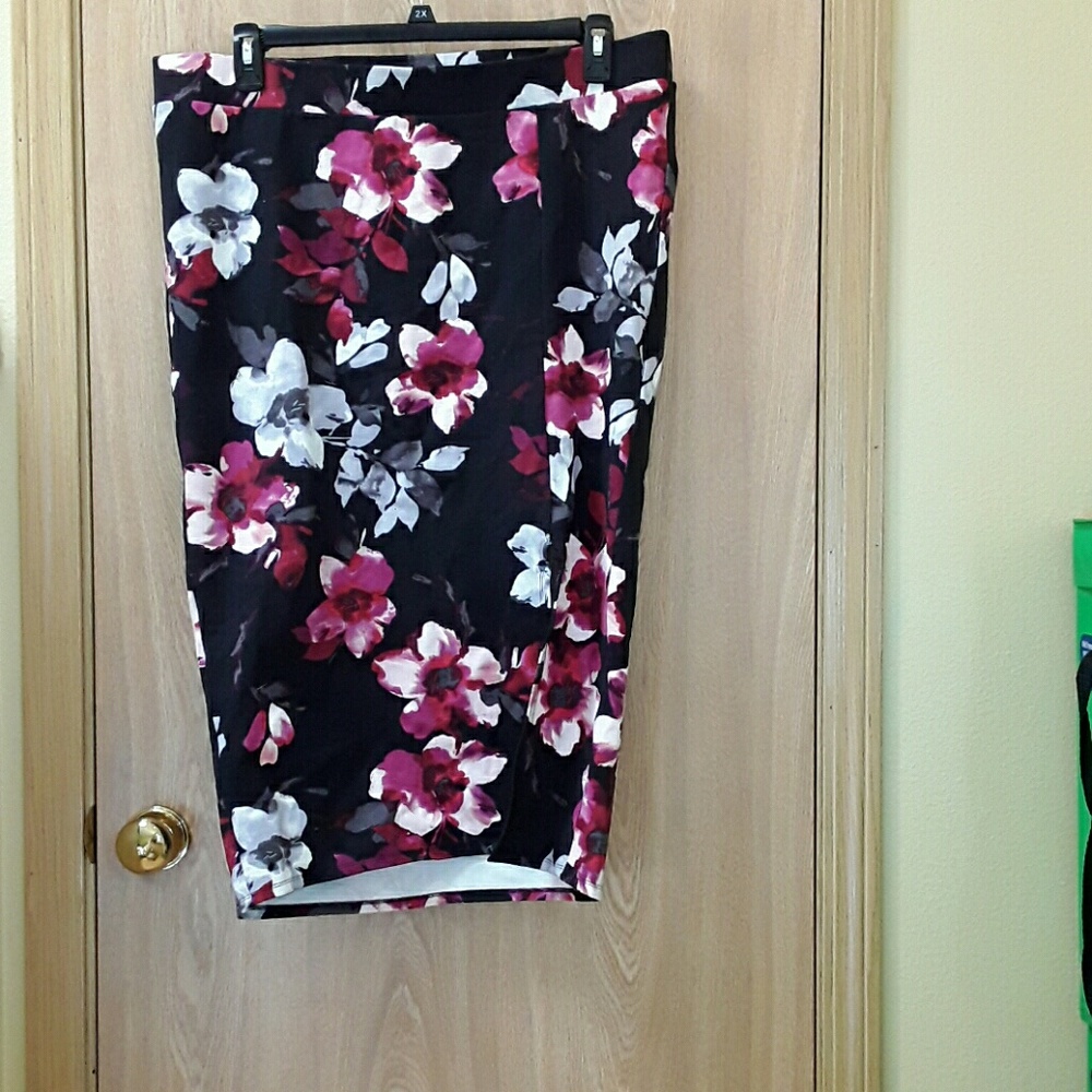 Torrid Floral Pencil Skirt