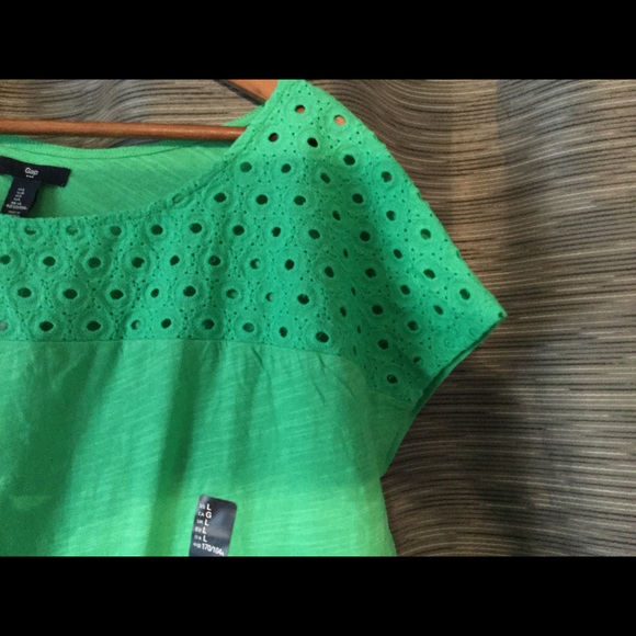 Gap Tops - CLEARANCE ☀️☀️4 for $20