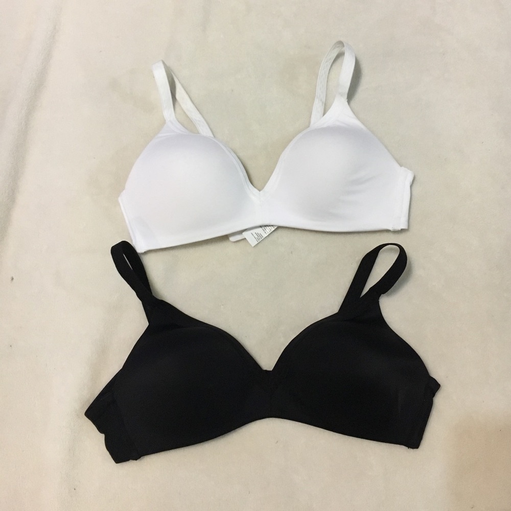 NWOT Warners Simply Perfect wireless bras sz 34B