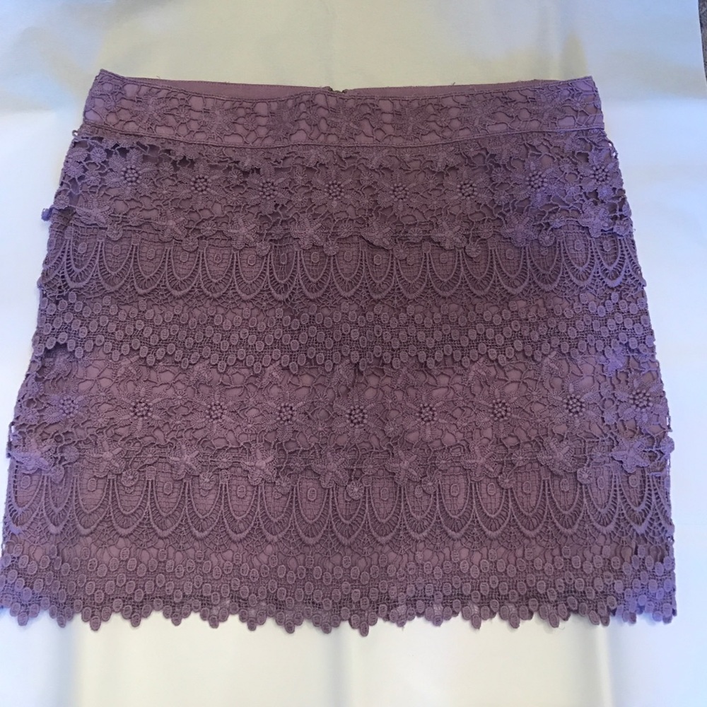 American Eagle Lace Skirt