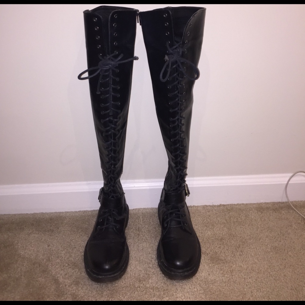 Deena & Ozzy lace up knee high combat boots size 6