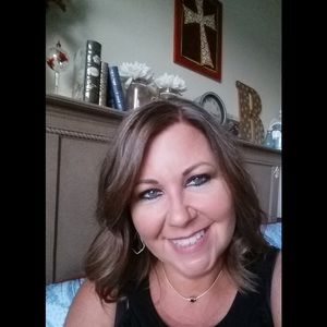 Meet your Posher, Cara