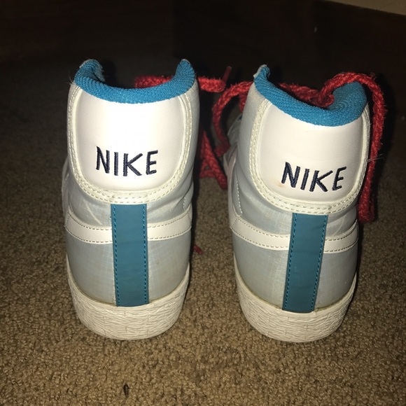 Unique Nike High Tops - Picture 2 of 3